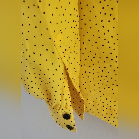 Petite illustration button down shirt - Picture 3 of 5